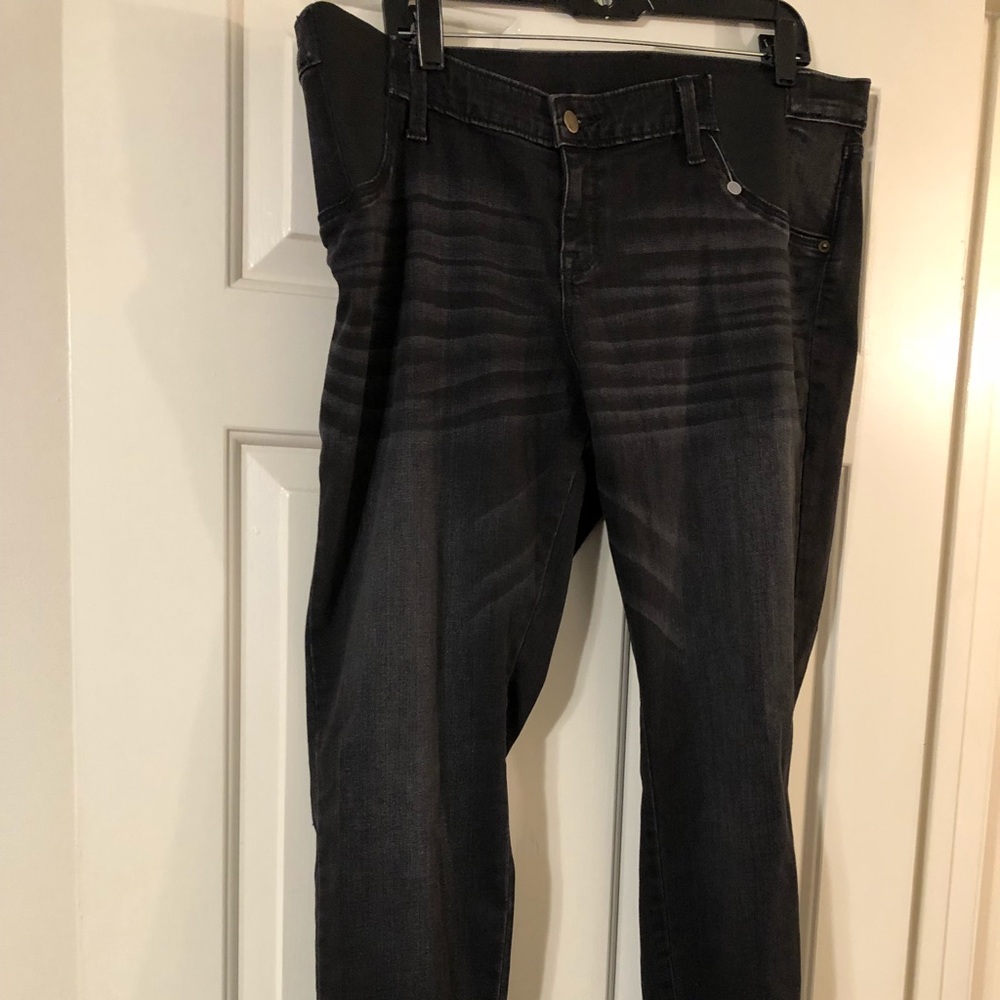 NWOT off black maternity jeggings size 14